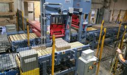 Customized automatic splitting line to produce wall stones scaled