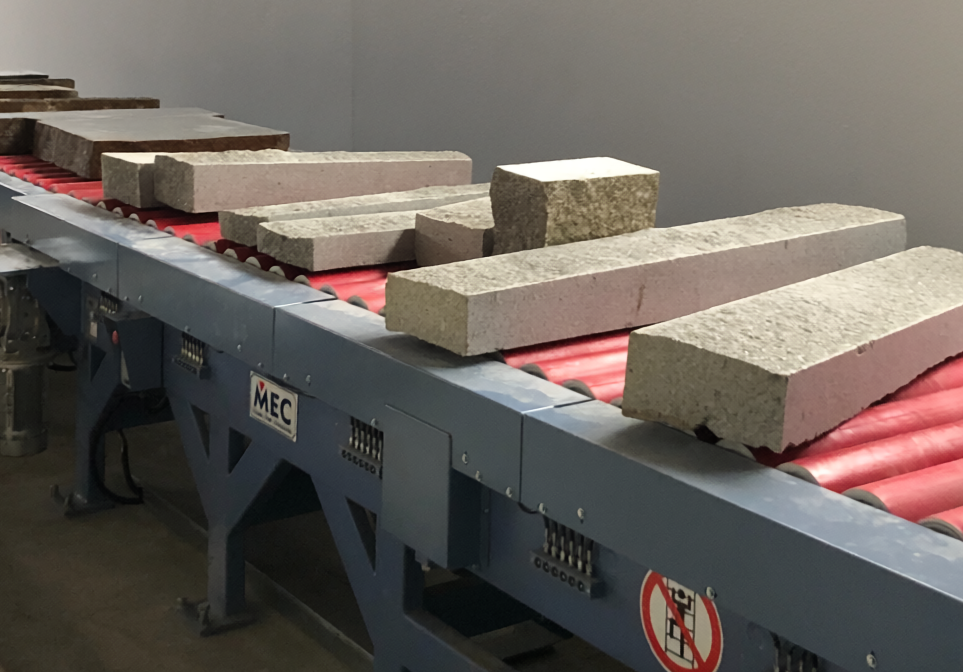 impianto spacco granito MEC per Kammerer